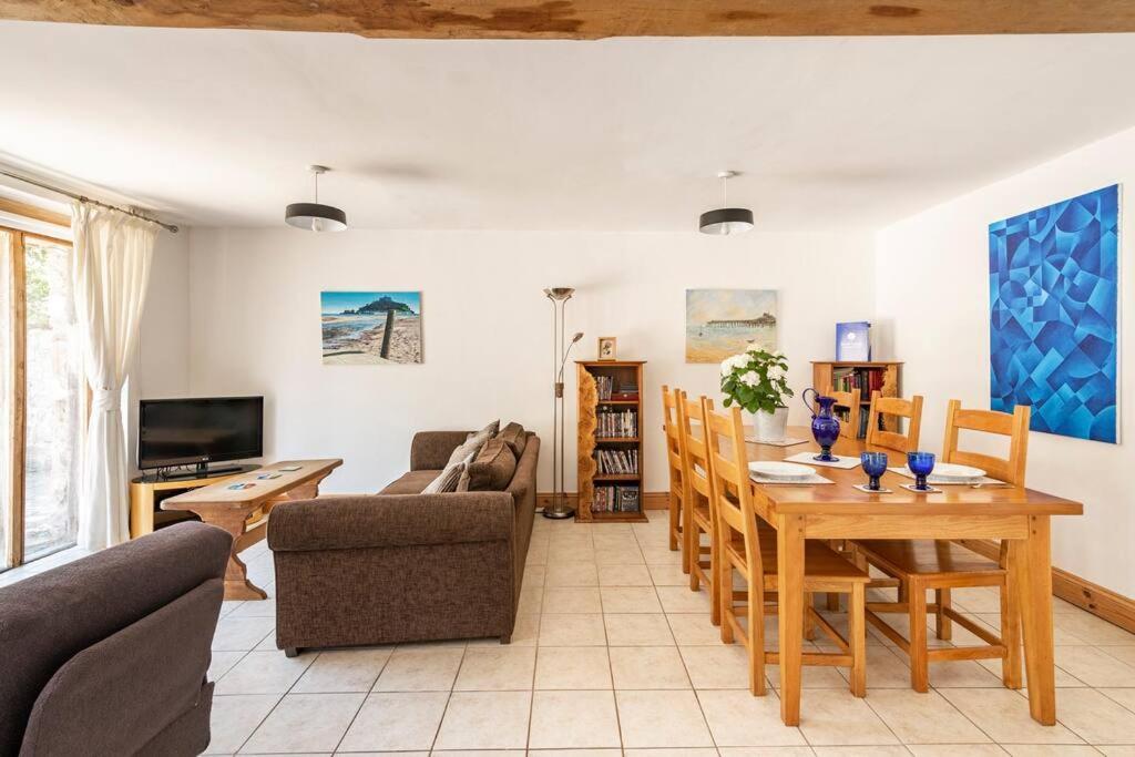 Beech Cottage, Spacious Rural Retreat 우스크 외부 사진