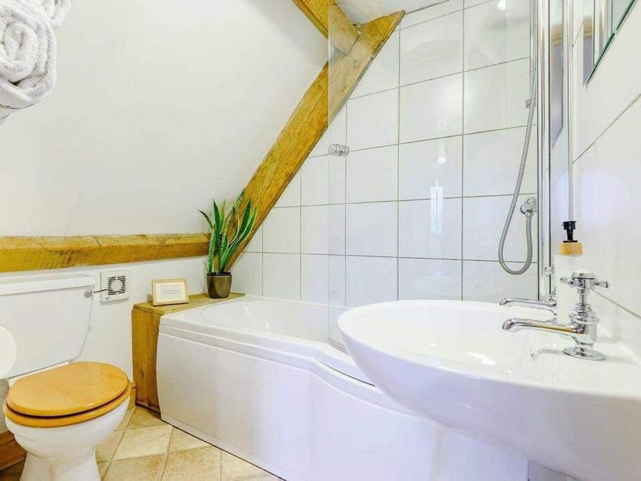 Beech Cottage, Spacious Rural Retreat 우스크 외부 사진